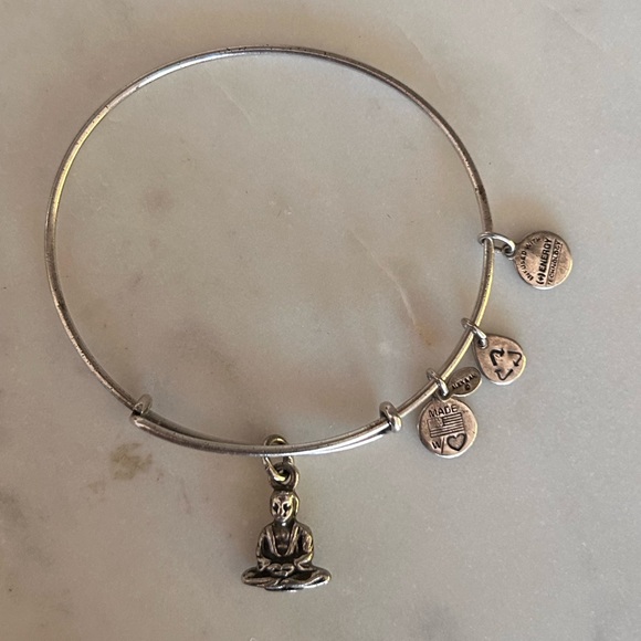 Alex and Ani Buddha bracelet SS pre-owned in very good condition - Picture 1 of 4